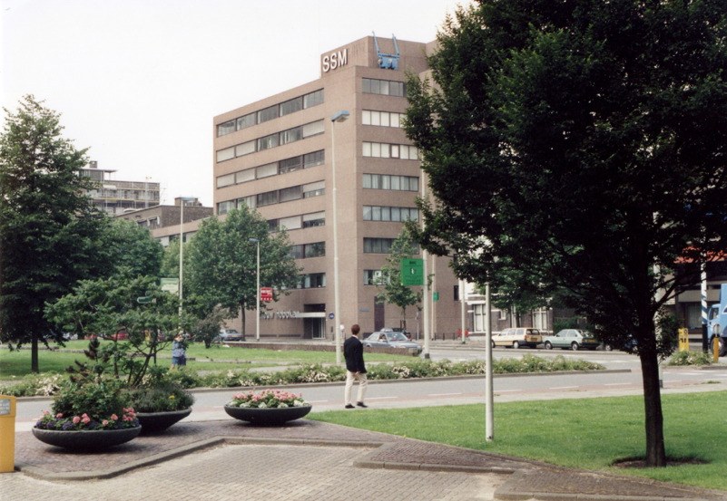 Rochussenstraat from Zimmermanweg, SSM building